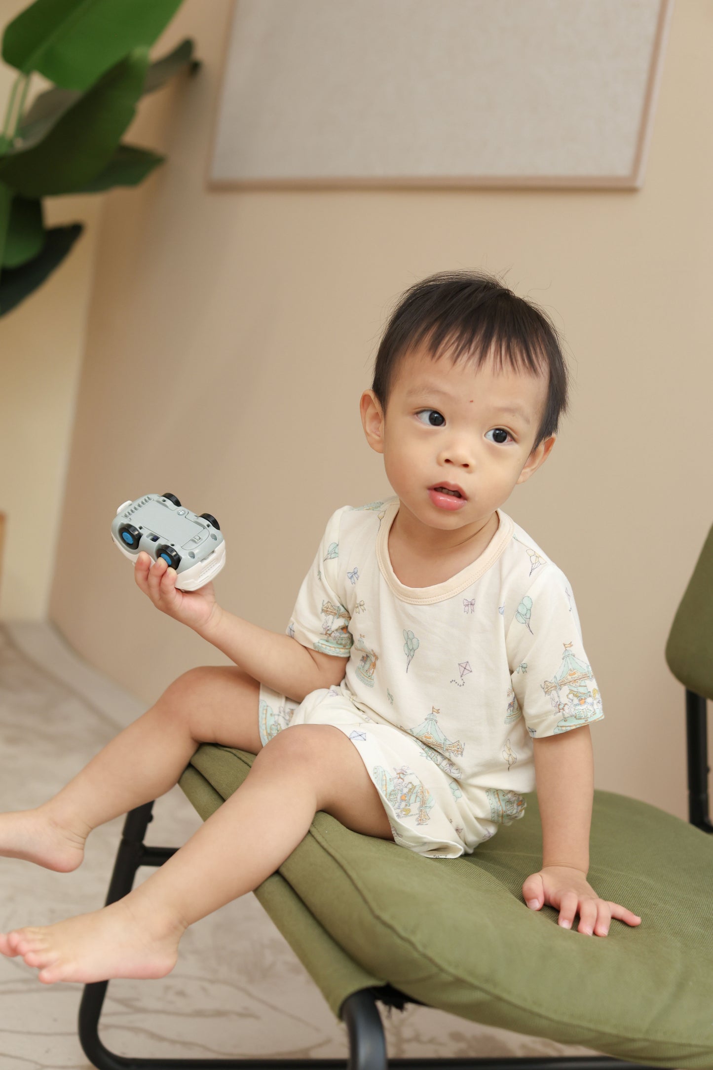 Short Sleeve Set (Carousel)