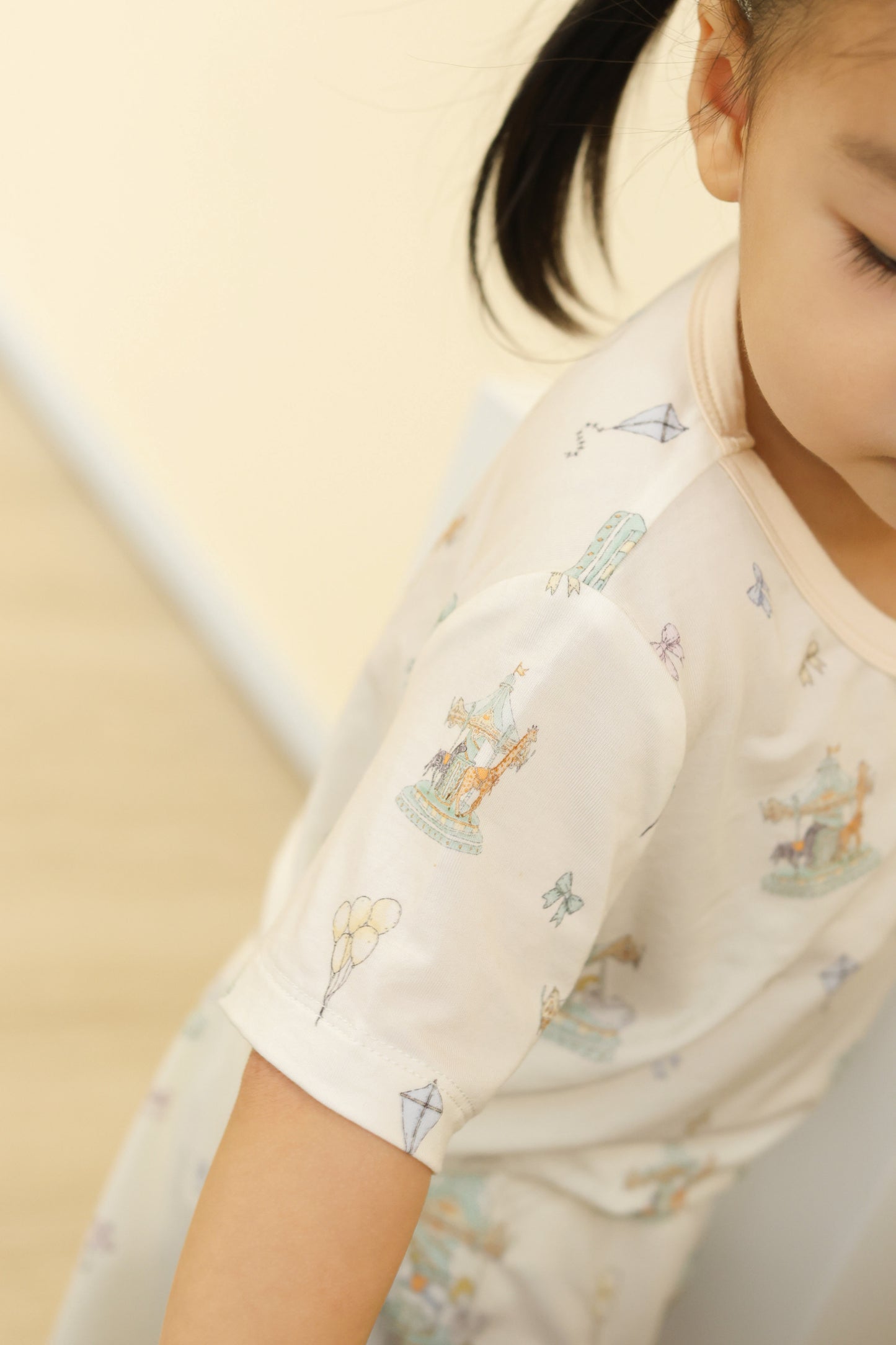 Short Sleeve Set (Carousel)